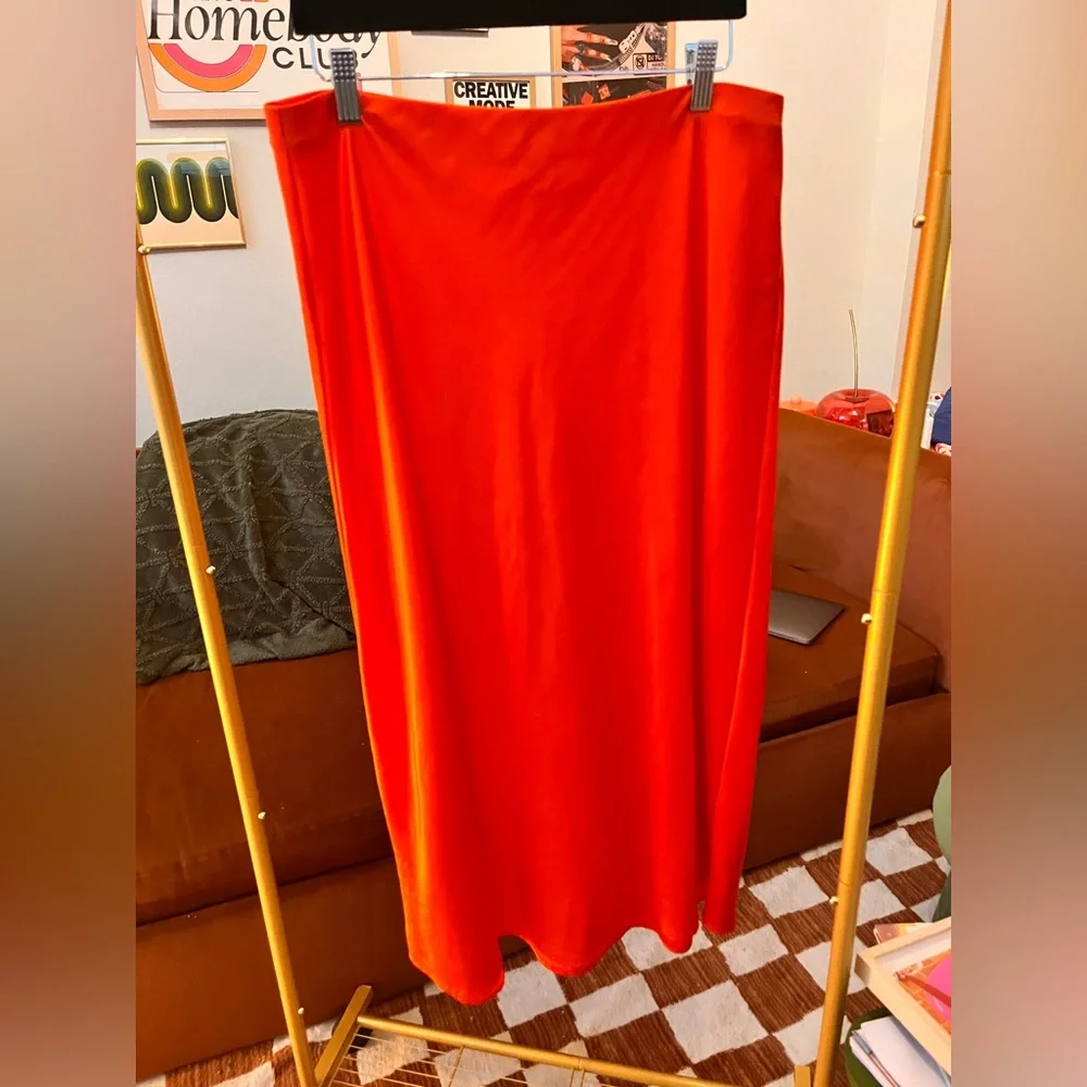 Nicole Miller Orange satin midi skirt - Picture 2 of 4